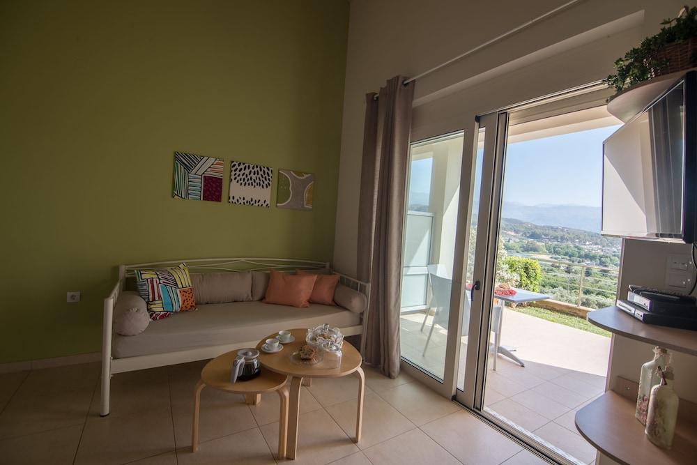 Aksos Suites Accessible Accommodation Αγιά Εξωτερικό φωτογραφία