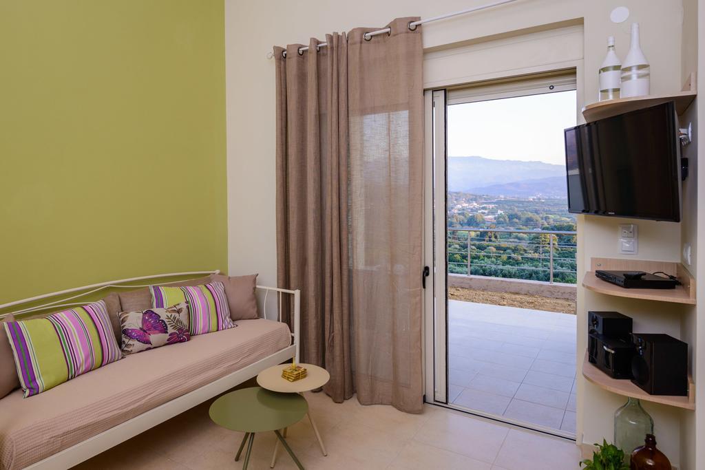 Aksos Suites Accessible Accommodation Αγιά Δωμάτιο φωτογραφία