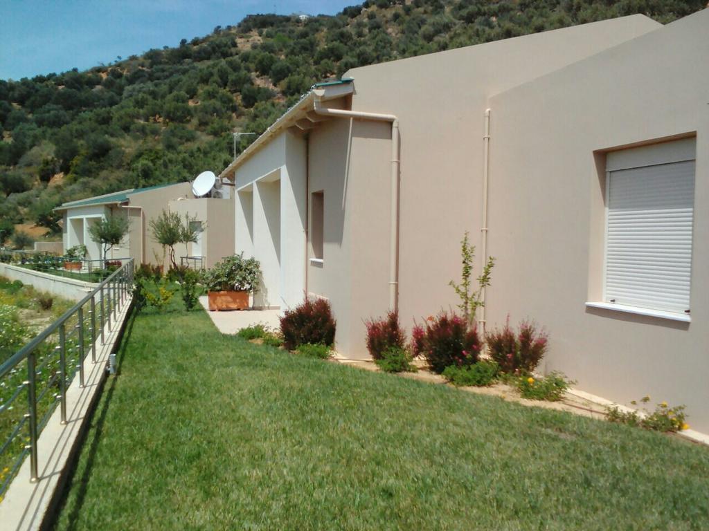 Aksos Suites Accessible Accommodation Αγιά Εξωτερικό φωτογραφία