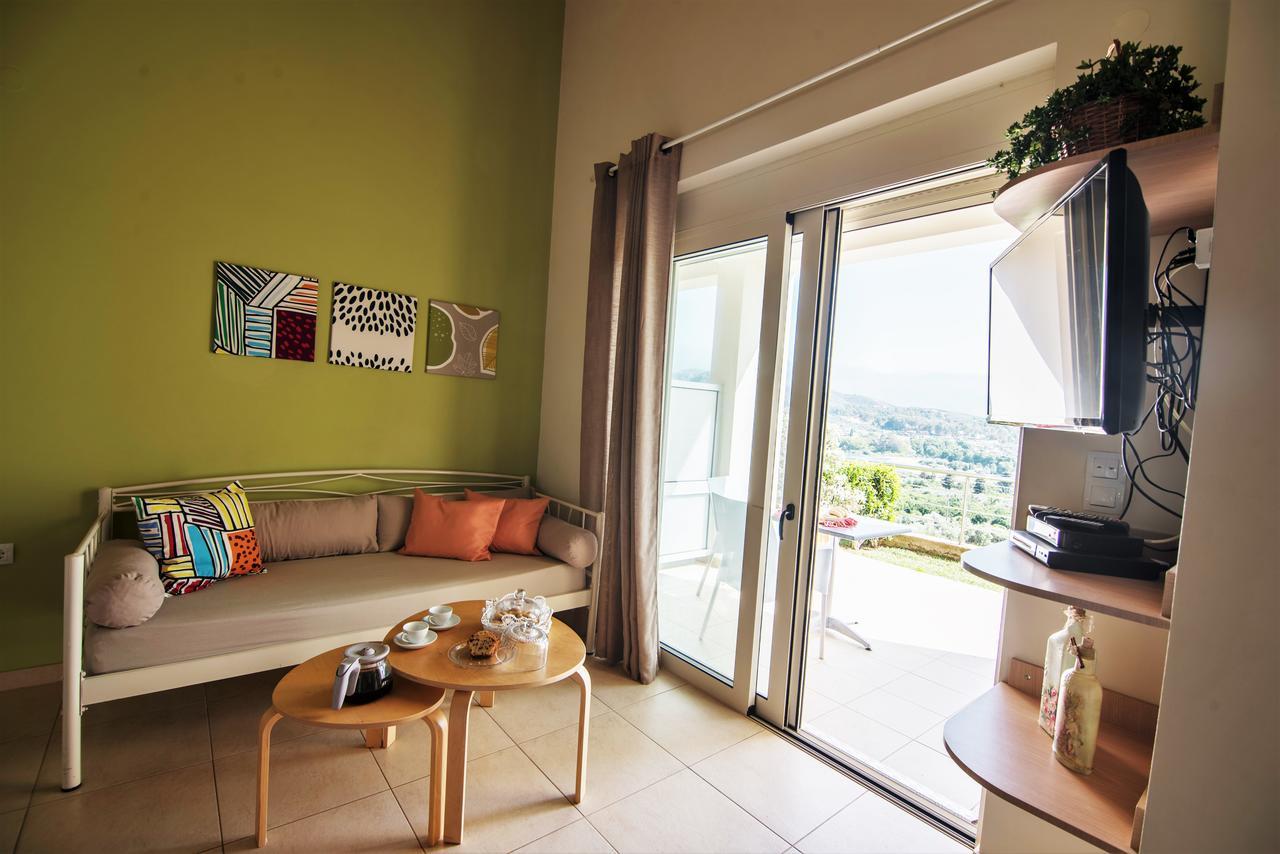 Aksos Suites Accessible Accommodation Αγιά Εξωτερικό φωτογραφία